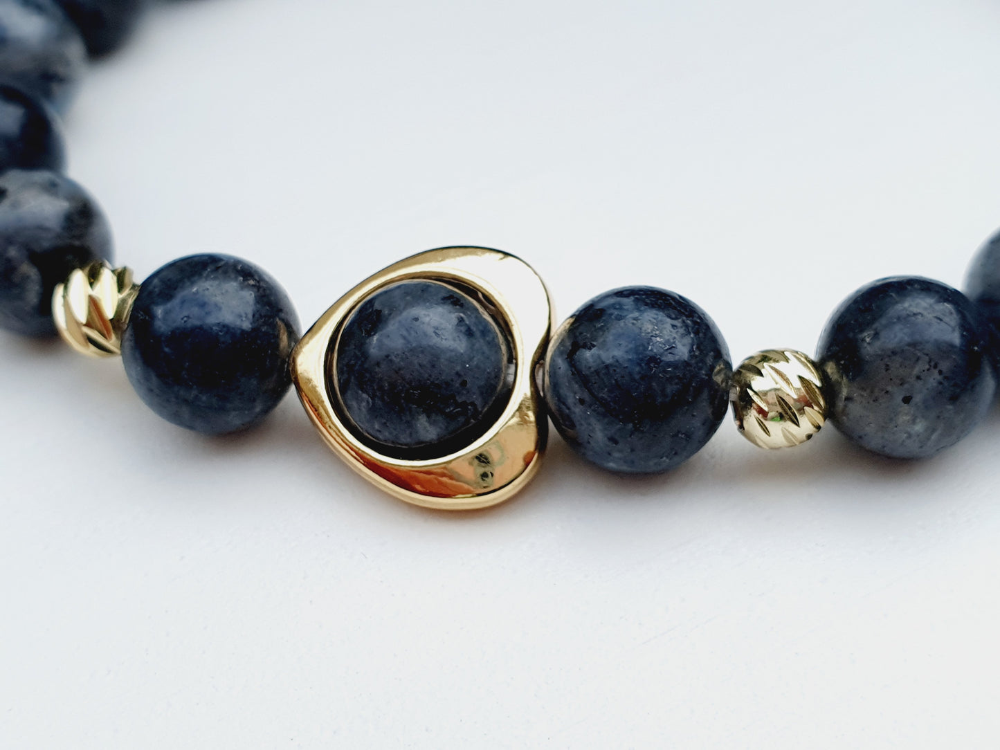 Labradorite natural stone bracelet with gold plated heart 8mm bead