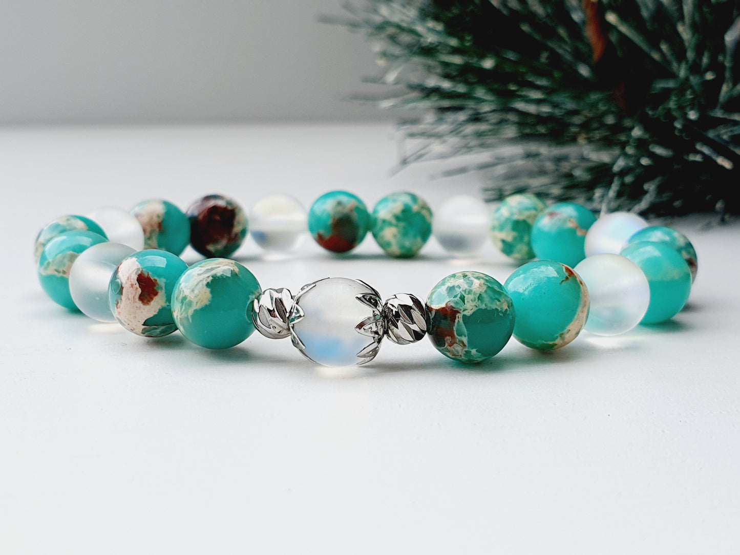 Regalite and Moonstone natural stone 8mm beaded bracelet, gift box jewellery