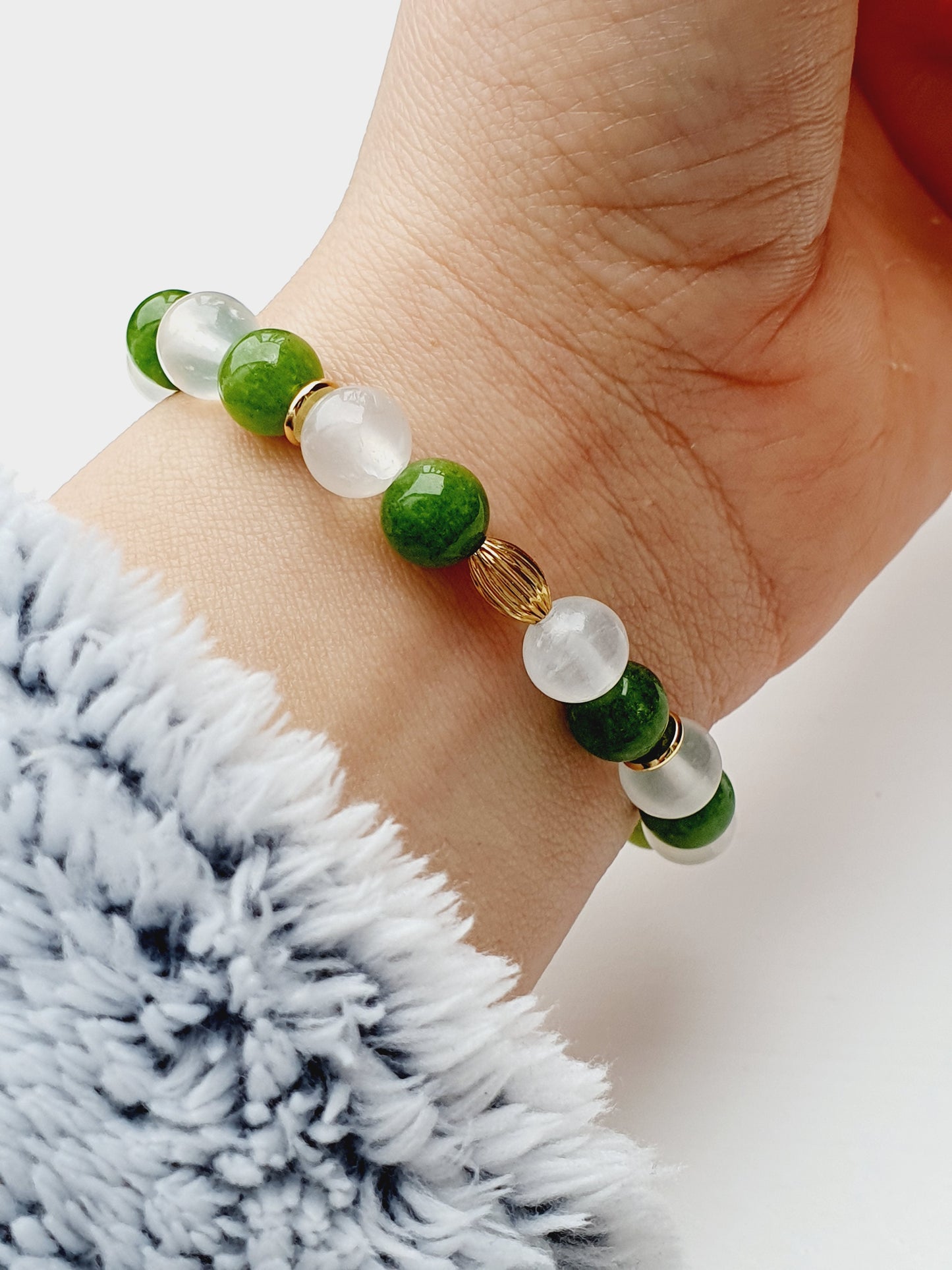Peridot and Selenite Bracelet from Natural Stone 8mm Beaded, Gift Box Jewellery