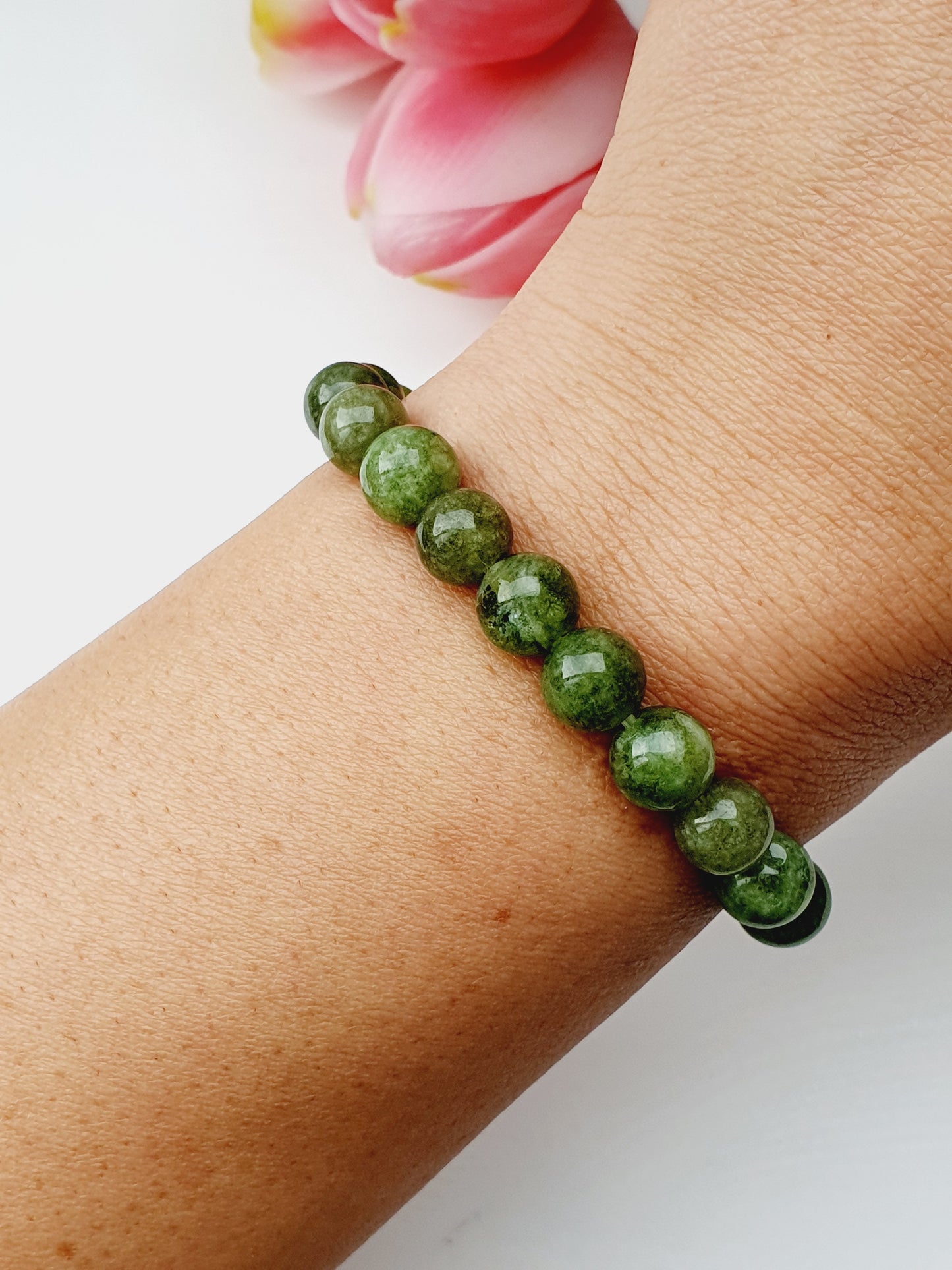Emerald bracelet from natural gemstone 8mm beaded, gift box jewellery