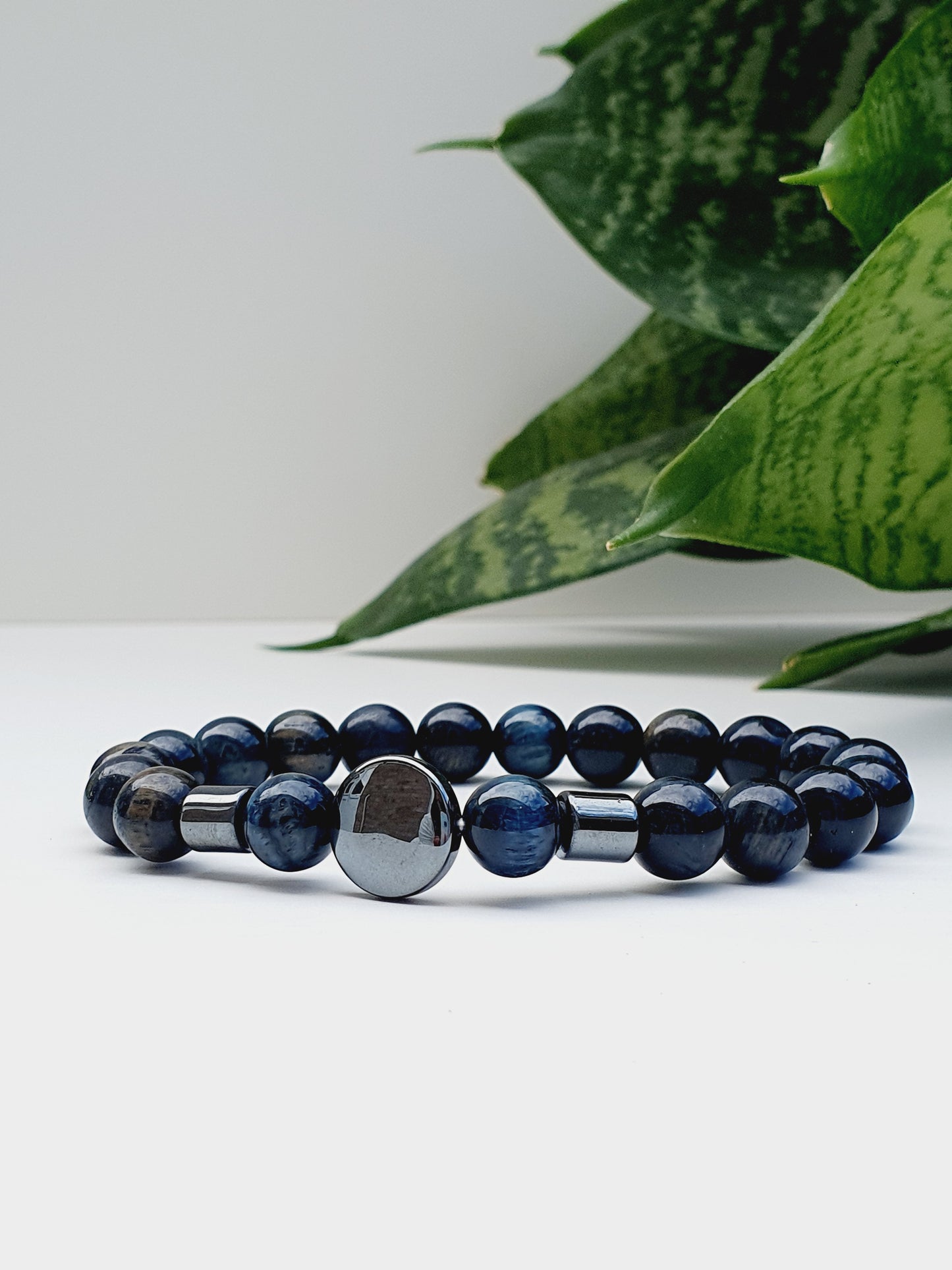 Tiger eye and Hematite bracelet from natural stone 8mm bead