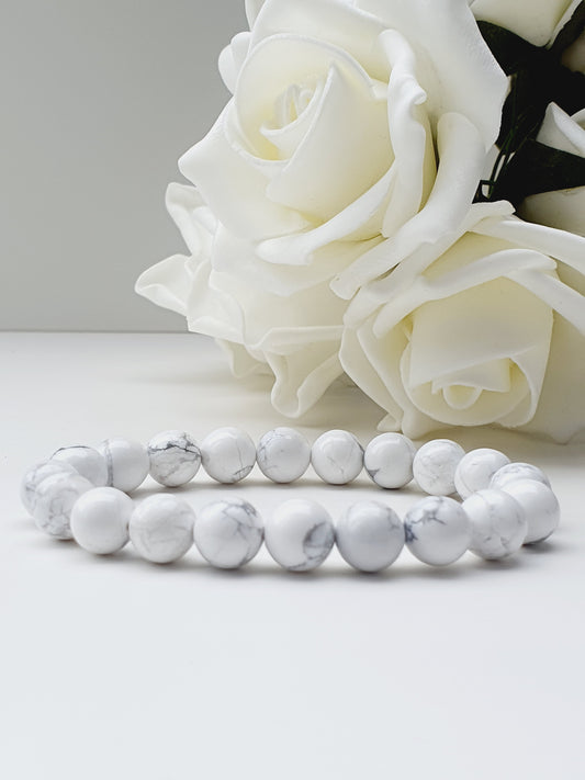 Howlite natural stone bracelet 8mm bead