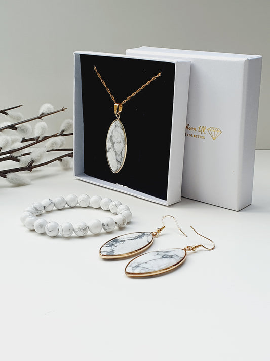 Howlite natural stone jewellery set, bracelet earrings and necklace, 8mm beaded, 18k gold plated, Uk